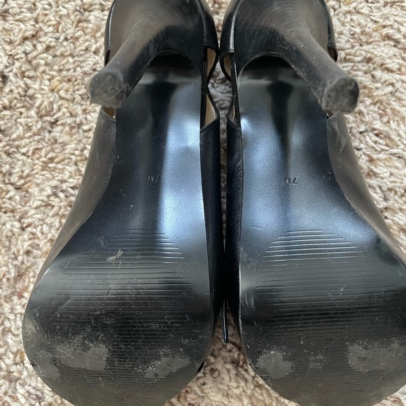 Guess 4 inch black heels - Picture 2 of 2